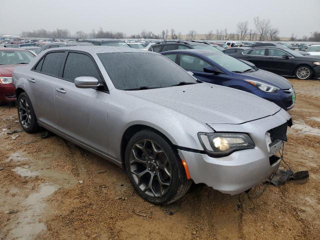Photo 4 from auction – 2017 CHRYSLER 300 S with VIN 2C3CCABG3HH608207