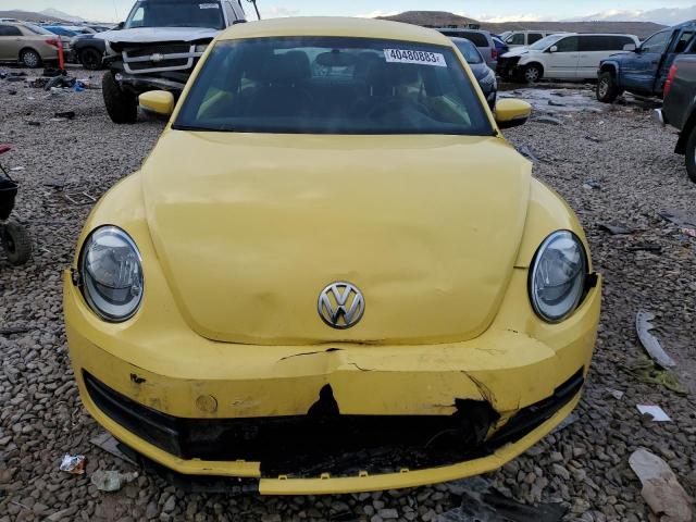 Photo 5 from auction – 2013 VOLKSWAGEN BEETLE with VIN 3VWJX7AT3DM687217