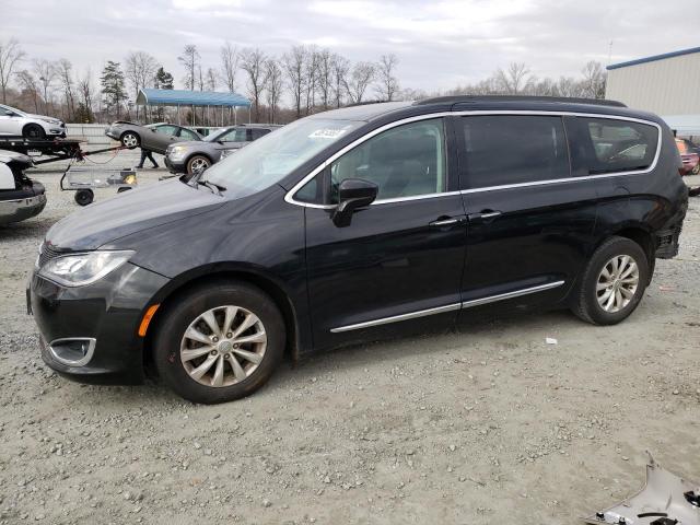 CHRYSLER PACIFICA T 2017 with VIN 2C4RC1BG8HR846389 - Photo from auction
