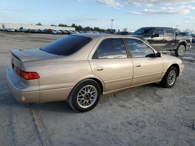 Photo 3 from auction – 2000 TOYOTA CAMRY CE with VIN 4T1BG22K3YU975297
