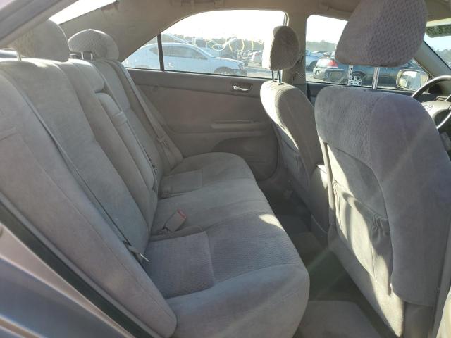 Photo 10 from auction – 2004 TOYOTA CAMRY LE with VIN 4T1BE30K24U925645