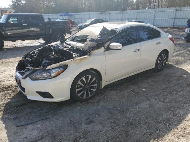 NISSAN ALTIMA 2.5 2017 with VIN 1N4AL3AP2HC126921 - Photo from auction