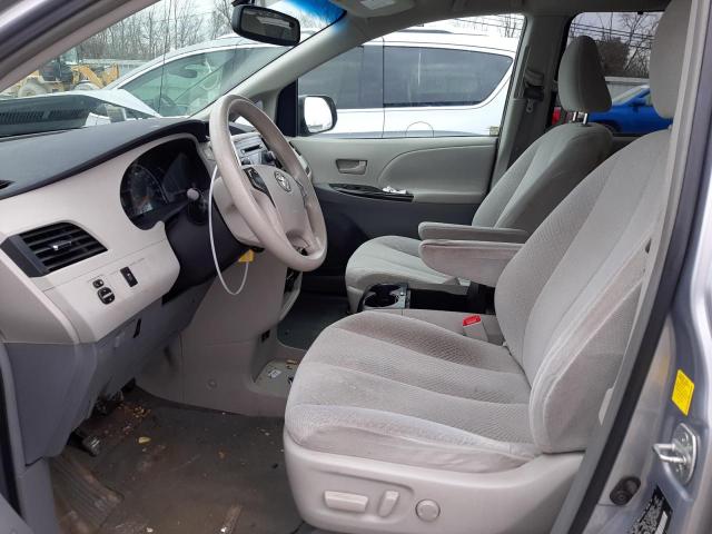 Photo 7 from auction – 2011 TOYOTA SIENNA LE with VIN 5TDKK3DC7BS113629