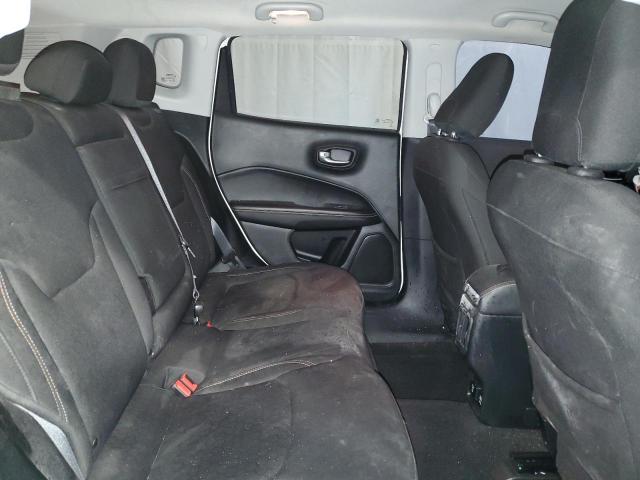 Photo 11 from auction – 2018 JEEP COMPASS SP with VIN 3C4NJDAB0JT163181