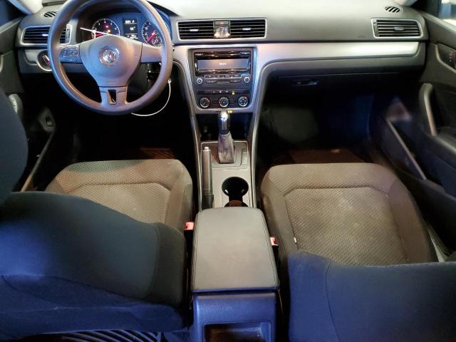 Photo 8 from auction – 2014 VOLKSWAGEN PASSAT S with VIN 1VWAT7A32EC087772