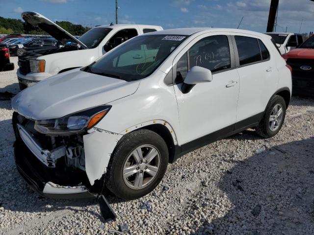 CHEVROLET TRAX LS 2020 with VIN KL7CJKSB3LB087726 - Photo from auction