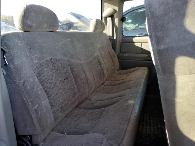 Photo 10 from auction – 2000 CHEVROLET SILVERADO with VIN 1GCEK19T4YE194713