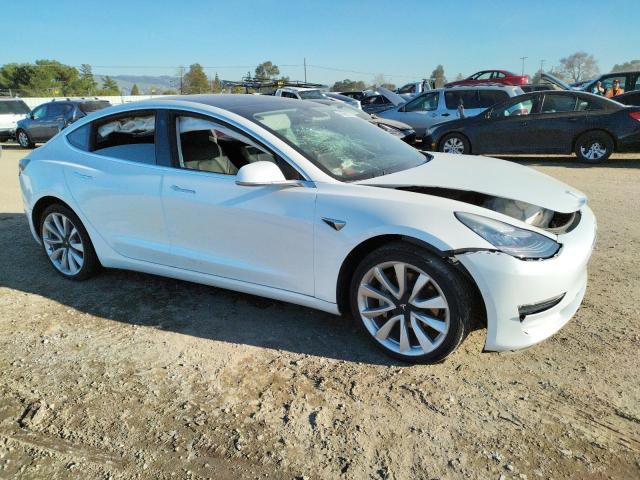 Photo 4 from auction – 2018 TESLA MODEL 3 with VIN 5YJ3E1EA9JF154733
