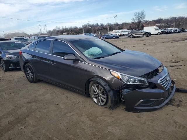 Photo 4 from auction – 2017 HYUNDAI SONATA SE with VIN 5NPE24AF2HH493804