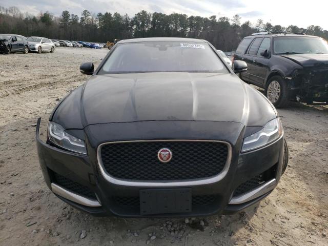 Photo 5 from auction – 2017 JAGUAR XF PRESTIG with VIN SAJBK4BN4HCY42600