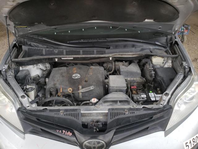 Photo 12 from auction – 2018 TOYOTA SIENNA L with VIN 5TDZZ3DC3JS949690