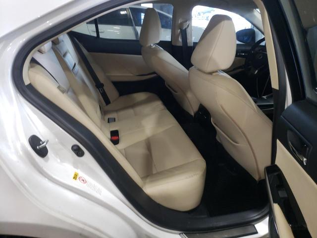 Photo 10 from auction – 2016 LEXUS IS 300 with VIN JTHCM1D24G5007497