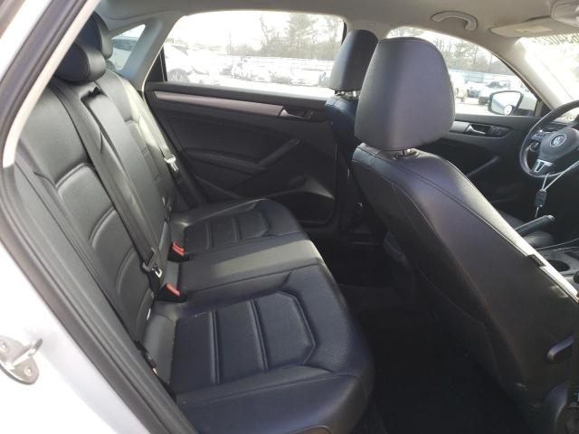 Photo 10 from auction – 2015 VOLKSWAGEN PASSAT S with VIN 1VWAT7A32FC015214