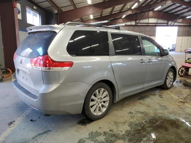 Photo 3 from auction – 2011 TOYOTA SIENNA XLE with VIN 5TDYK3DC7BS038053