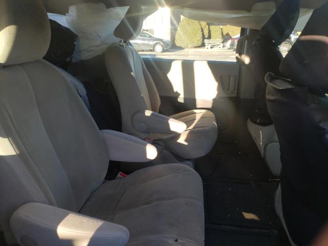 Photo 11 from auction – 2011 TOYOTA SIENNA with VIN 5TDZK3DC0BS153713