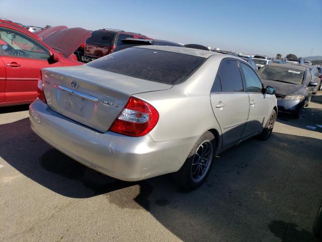 Photo 3 from auction – 2003 TOYOTA CAMRY LE with VIN JTDBE30K330157751