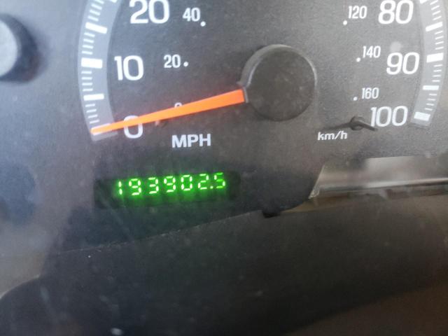 Photo 9 from auction – 2002 FORD F150 SUPER with VIN 1FTRW07L02KE28986