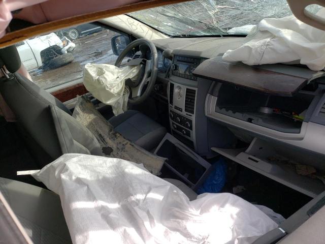 Photo 8 from auction – 2010 CHRYSLER TOWN & COU with VIN 2A4RR5D14AR427888
