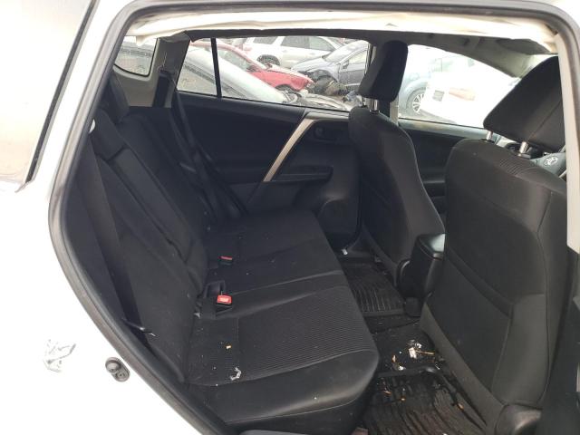 Photo 10 from auction – 2015 TOYOTA RAV4 LE with VIN 2T3BFREV0FW318558