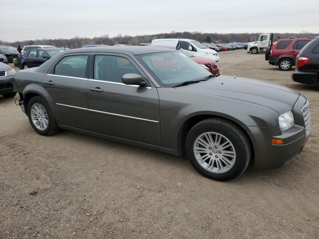 Photo 4 from auction – 2008 CHRYSLER 300 LX with VIN 2C3LA43R78H126332