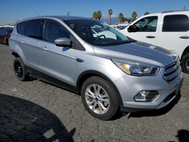 Photo 4 from auction – 2017 FORD ESCAPE SE with VIN 1FMCU0GD0HUA54456