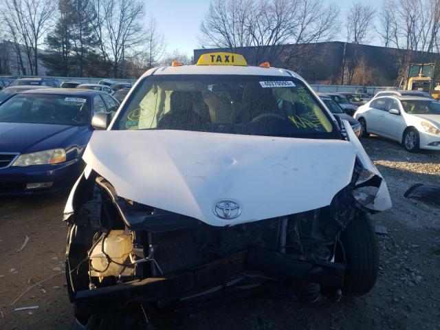Photo 5 from auction – 2011 TOYOTA SIENNA with VIN 5TDZK3DC0BS153713