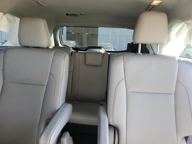 Photo 10 from auction – 2018 TOYOTA HIGHLANDER with VIN 5TDKZRFH5JS252812