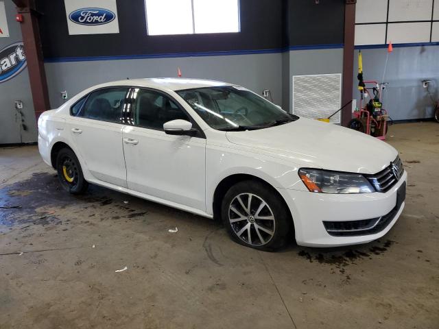 Photo 4 from auction – 2014 VOLKSWAGEN PASSAT S with VIN 1VWAT7A32EC087772