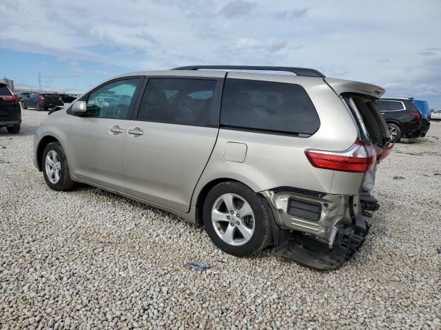 Photo 2 from auction – 2017 TOYOTA SIENNA LE with VIN 5TDKZ3DC2HS794271