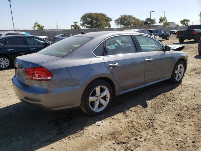 Photo 3 from auction – 2015 VOLKSWAGEN PASSAT S with VIN 1VWAT7A37FC088420