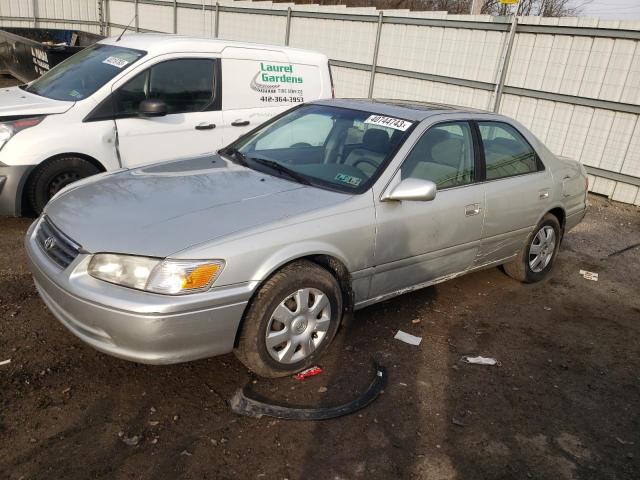 Photo 1 from auction – 2000 TOYOTA CAMRY LE with VIN JT2BG28K5Y0431735