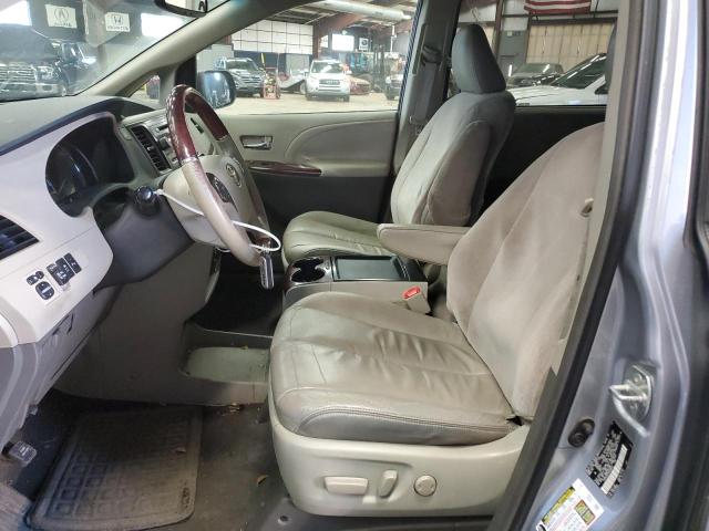 Photo 7 from auction – 2011 TOYOTA SIENNA XLE with VIN 5TDYK3DC7BS038053