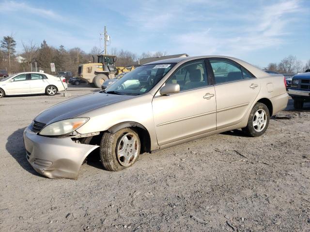TOYOTA CAMRY LE 2003 with VIN 4T1BF32K63U045556 - Photo from auction