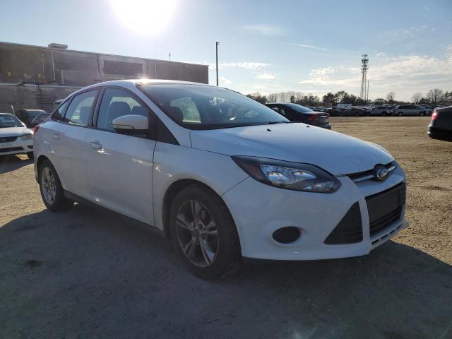 Photo 4 from auction – 2014 FORD FOCUS SE with VIN 1FADP3F20EL395414