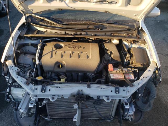 Photo 11 from auction – 2014 TOYOTA COROLLA L with VIN 2T1BURHE3EC146083