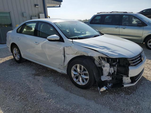 Photo 4 from auction – 2018 VOLKSWAGEN PASSAT S with VIN 1VWAA7A37JC005129