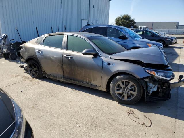 Photo 4 from auction – 2016 KIA OPTIMA LX with VIN 5XXGT4L35GG112689
