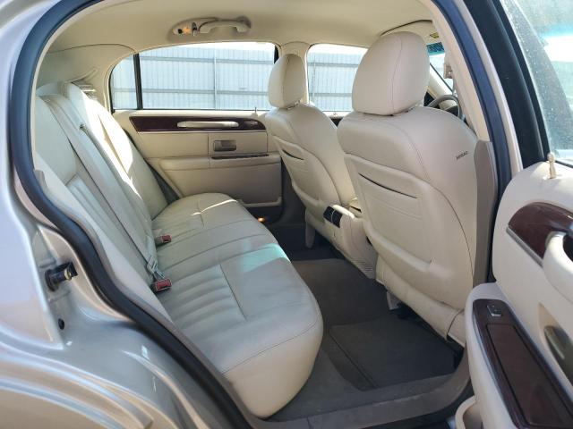 Photo 10 from auction – 2004 LINCOLN TOWN CAR E with VIN 1LNHM81W04Y614350