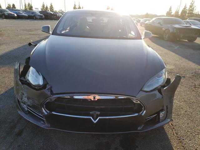 Photo 5 from auction – 2016 TESLA MODEL S with VIN 5YJSA1E25GF129384