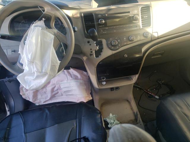 Photo 8 from auction – 2011 TOYOTA SIENNA with VIN 5TDZK3DC0BS153713