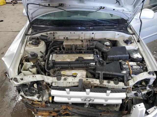 Photo 11 from auction – 2003 HYUNDAI ACCENT GL with VIN KMHCG45C23U458909