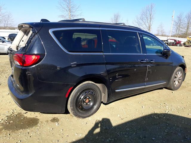 Photo 3 from auction – 2017 CHRYSLER PACIFICA T with VIN 2C4RC1BG3HR569361