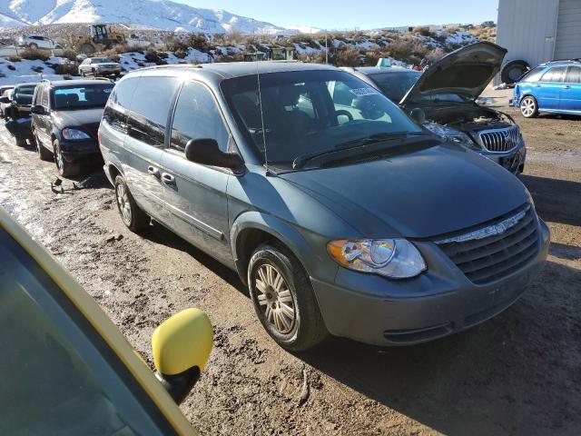 Photo 4 from auction – 2005 CHRYSLER TOWN & COU with VIN 2C4GP44R95R309473