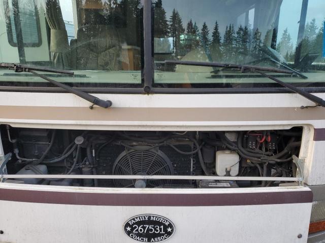 Photo 7 from auction – 2000 FTWD MOTORHOME with VIN 5B4KP37J4Y3315193