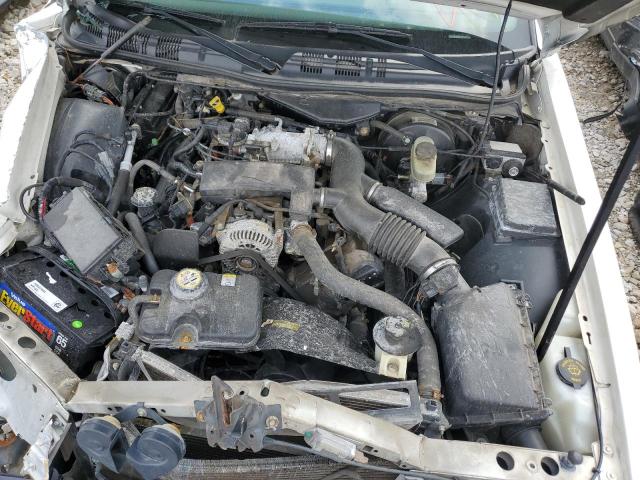 Photo 11 from auction – 2003 FORD CROWN VICT with VIN 2FAFP73W33X123401