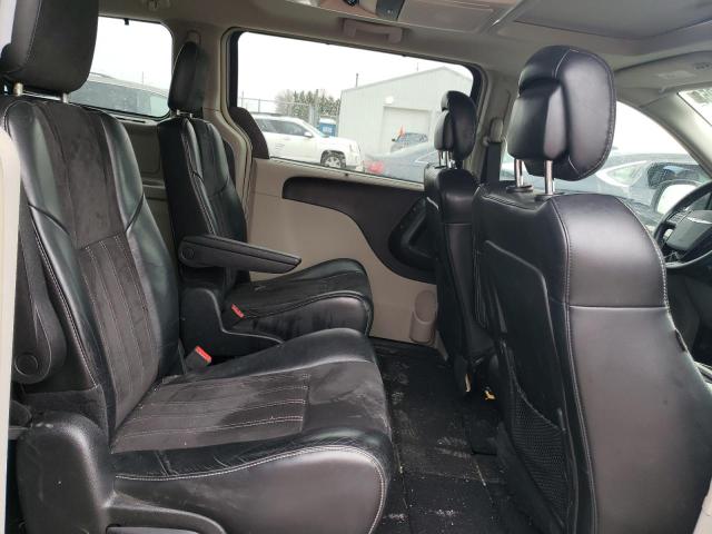 Photo 11 from auction – 2014 CHRYSLER TOWN & COU with VIN 2C4RC1CG8ER408112