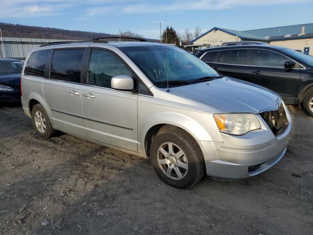 Photo 4 from auction – 2010 CHRYSLER TOWN & COU with VIN 2A4RR5D19AR153488