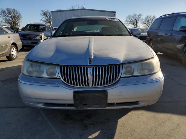 Photo 5 from auction – 2000 LINCOLN TOWN CAR C with VIN 1LNHM83W9YY906310