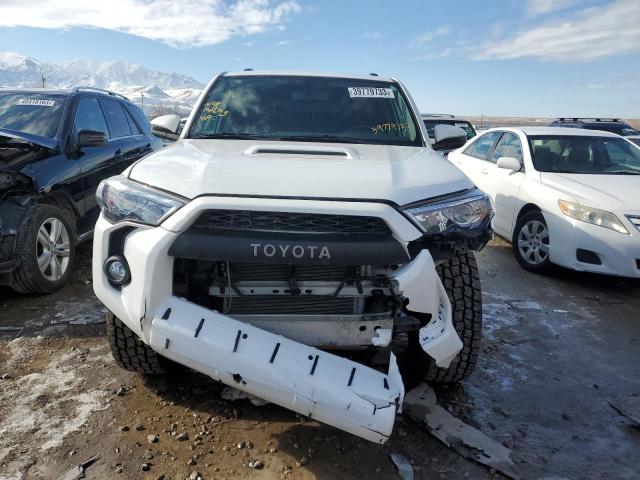 Photo 5 from auction – 2015 TOYOTA 4RUNNER SR with VIN JTEBU5JR6F5206809