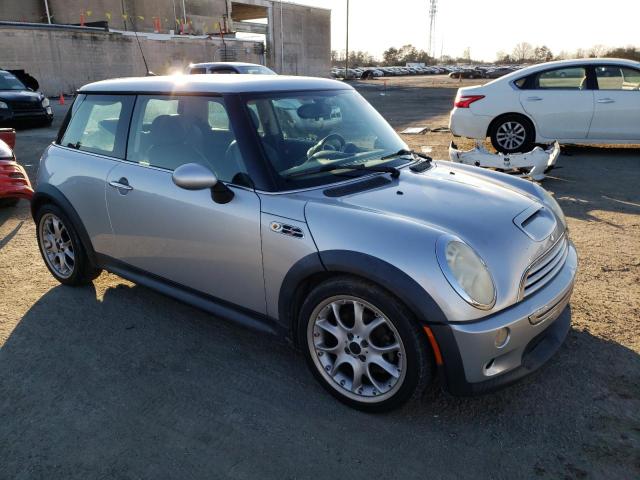 Photo 4 from auction – 2006 MINI COOPER S with VIN WMWRE33576TL17666